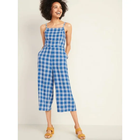 Women's Old Navy Blue White Plaid Cropped Square Neck Jumpsiit size M - Picture 1 of 10